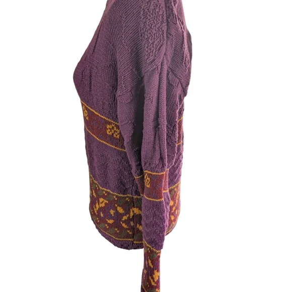 American Eagle design purple Sweater size Small - Picture 4 of 8